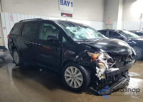 2011 Toyota Sienna Xle z USA, uszkodzony, nr VIN 5TDDK3DC4BS006577